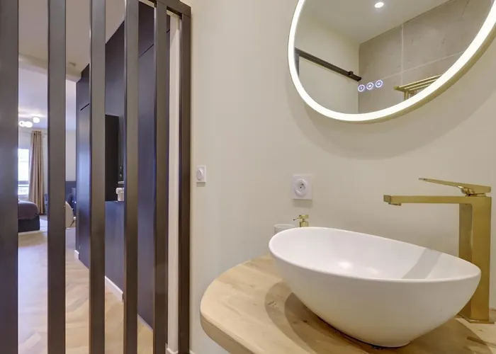 La Belle - Metro - Parking - Arrivee Autonome * טולוז